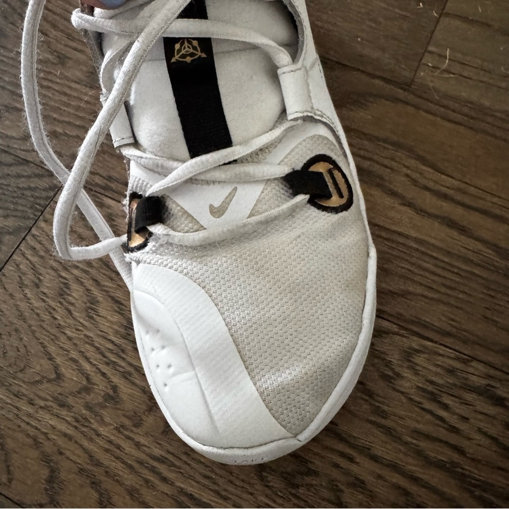 Nike Air Zoom Crossover 2
White Metallic Gold size 6 - Picture 8 of 13